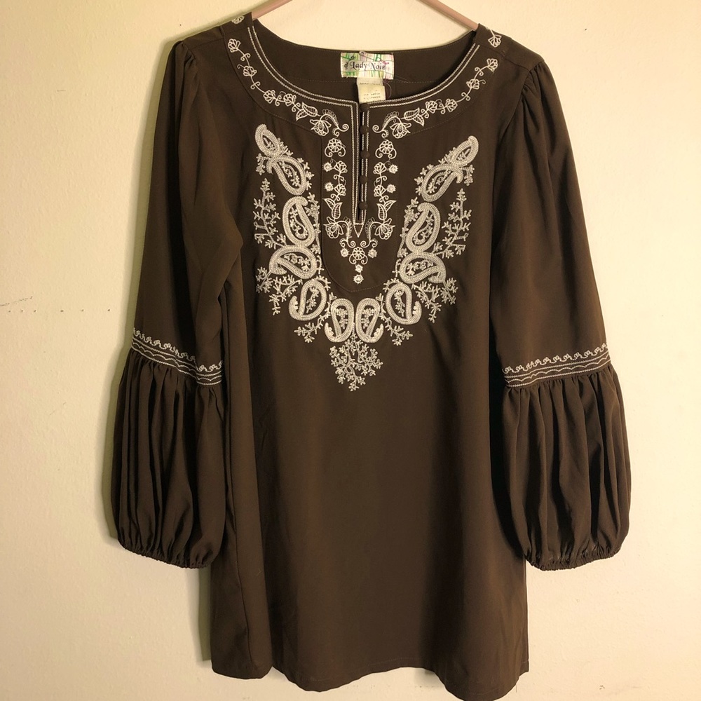 Lady Noiz brown blouse with embroidery